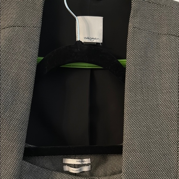 Classic Halogen Gray women’s Suit - Picture 4 of 8